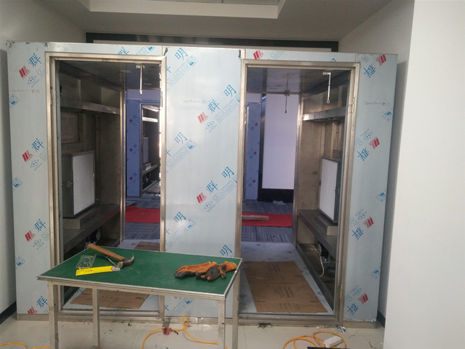百色風淋室價格:風淋室(貨淋室)是食品廠必備的車間設備